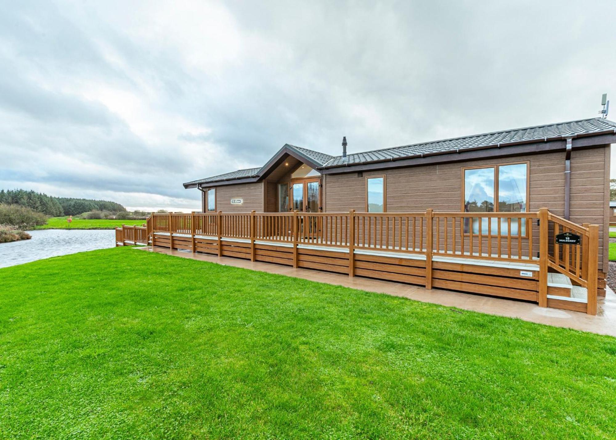 Hôtel Westlands Country Park à Annan Extérieur photo