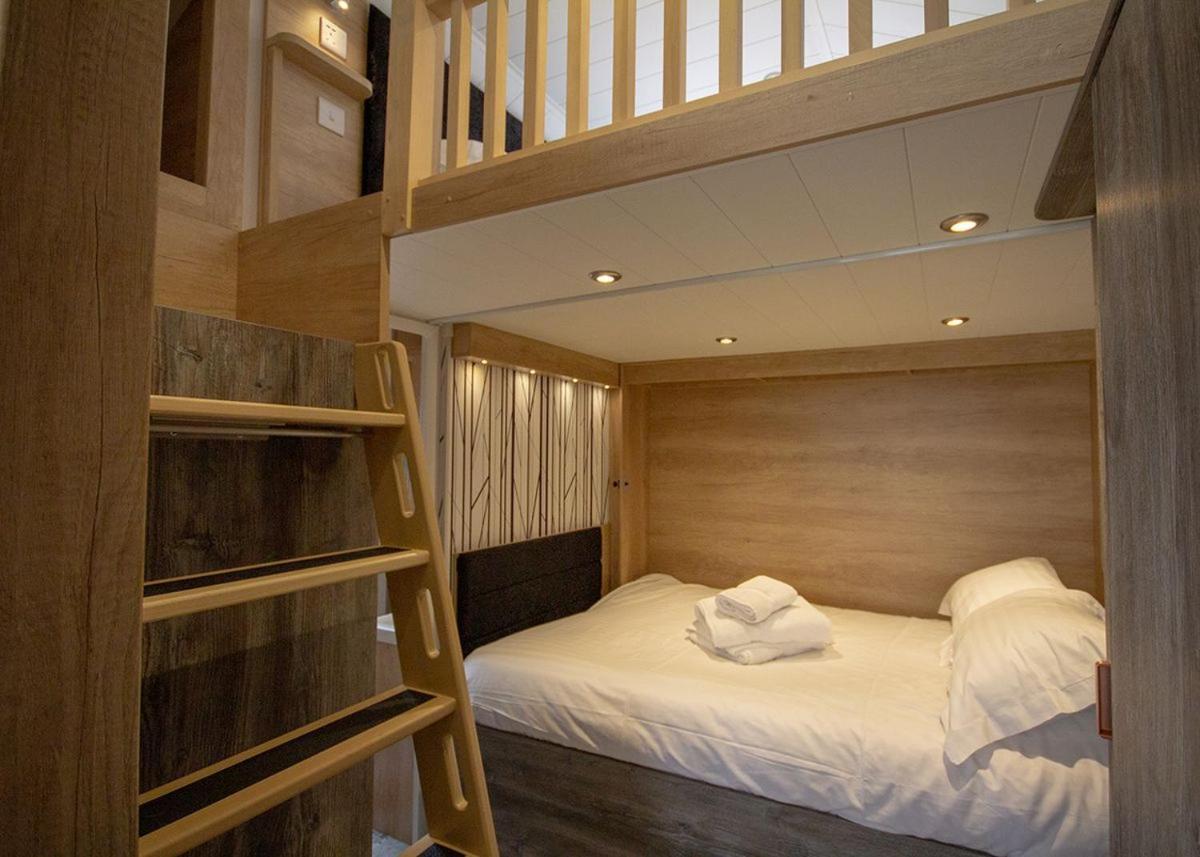 Hôtel Westlands Country Park à Annan Extérieur photo