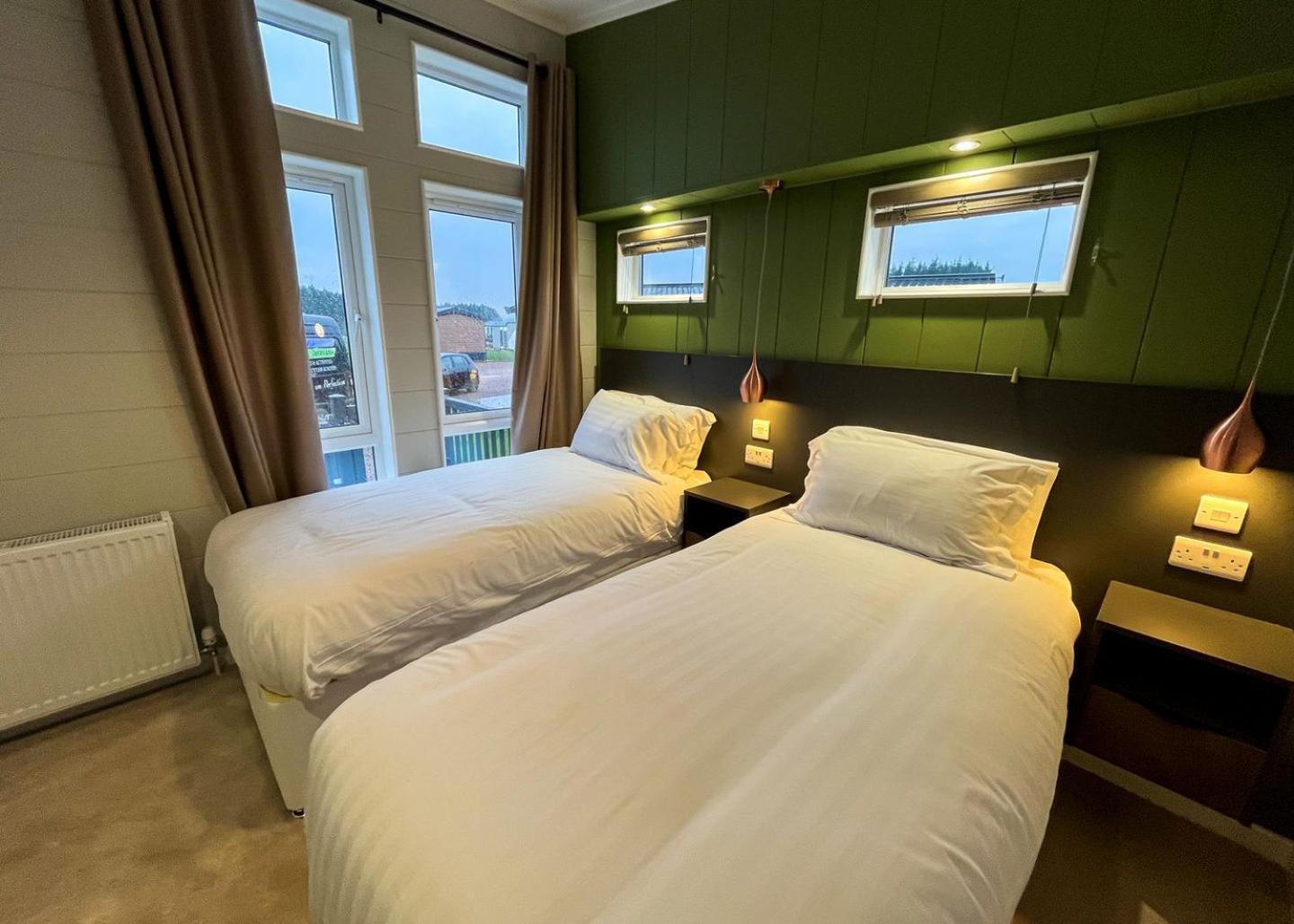 Hôtel Westlands Country Park à Annan Extérieur photo